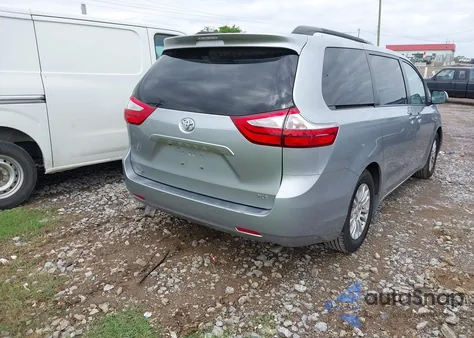2016 Toyota Sienna Xle 8 Passenger z USA, uszkodzony, nr VIN 5TDYK3DC6GS724009